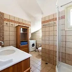 San Dimitrio House On The *